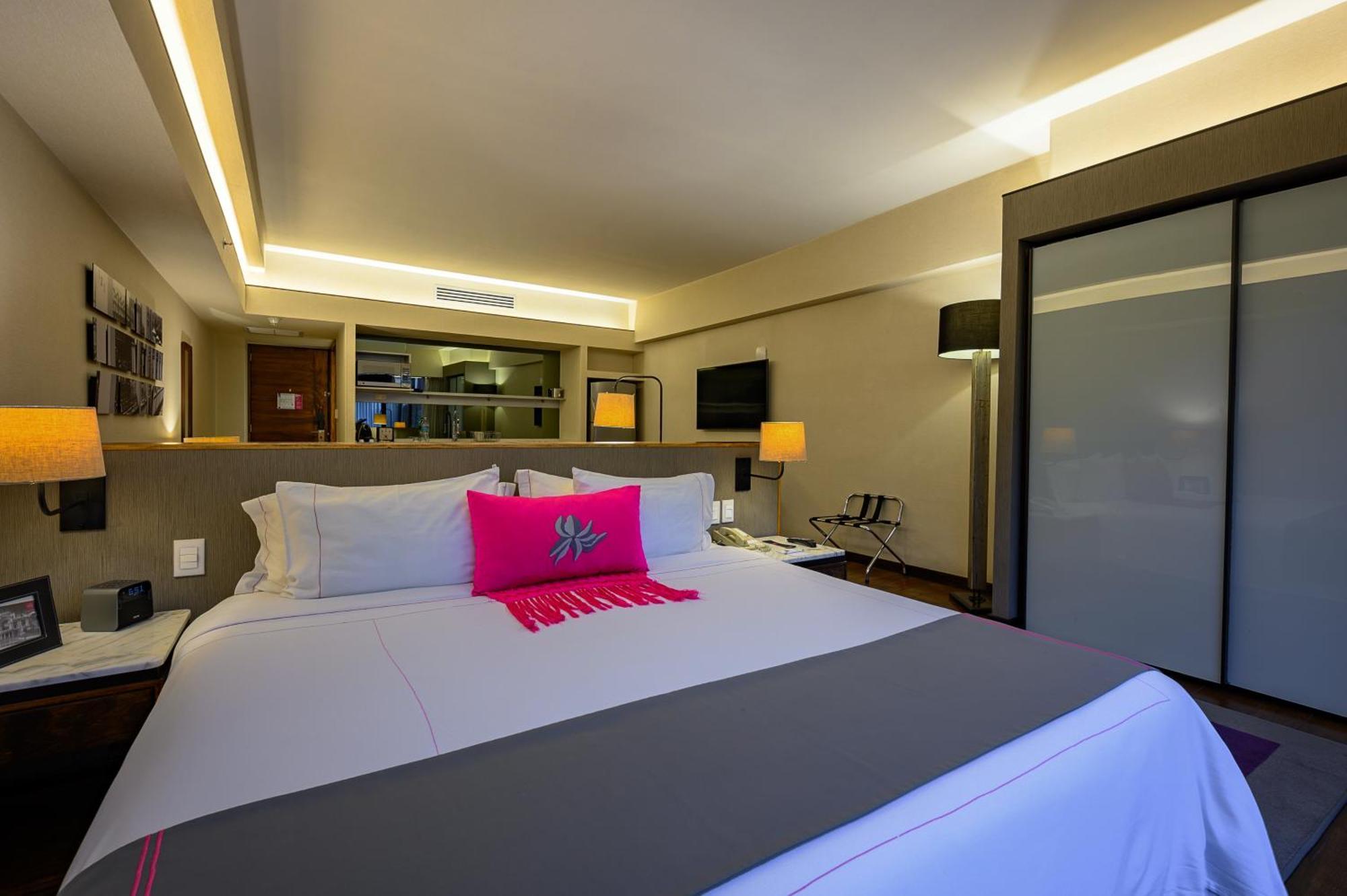 Las Suites Campos Eliseos Mexico City Exteriör bild
