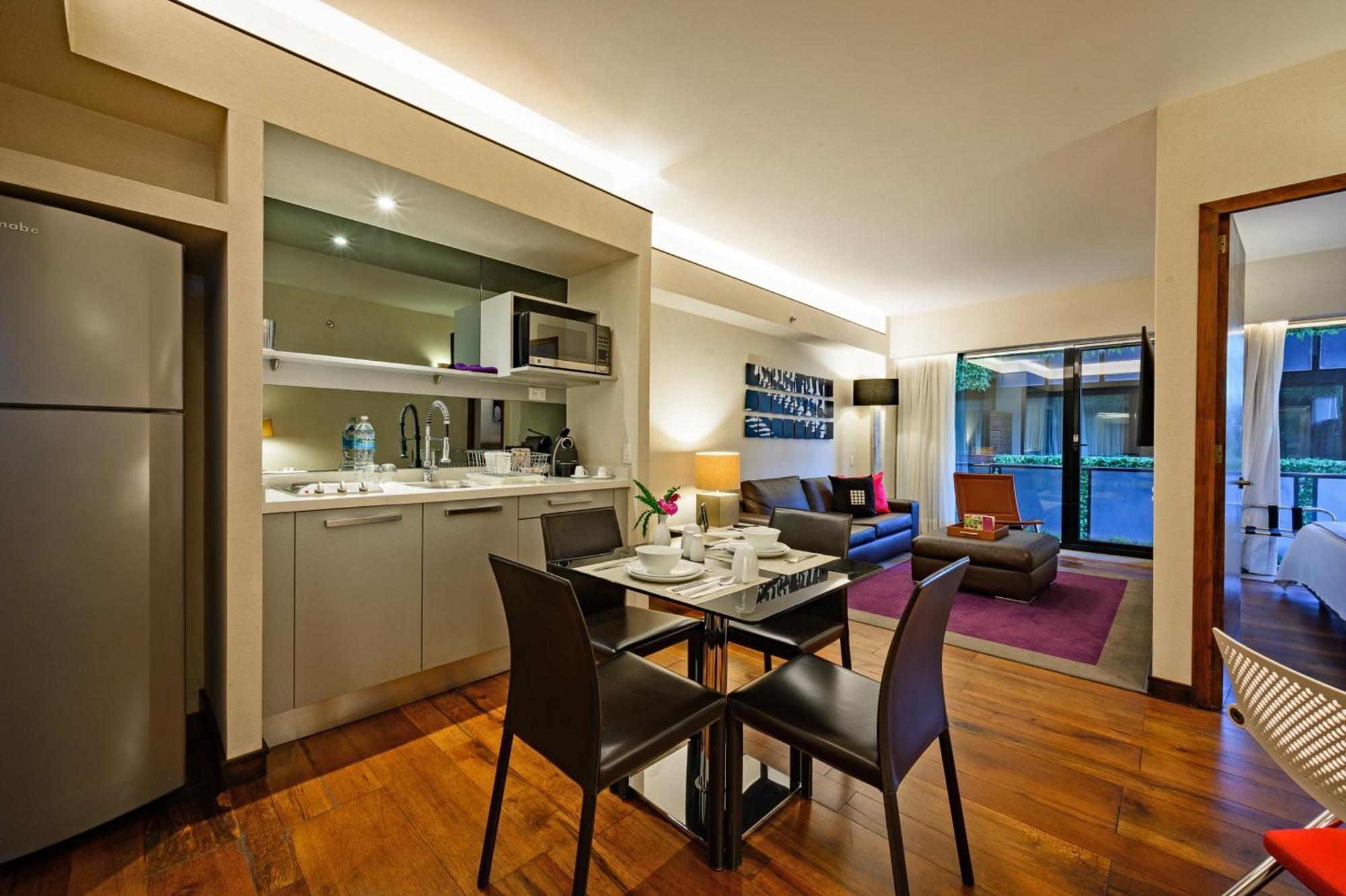 Las Suites Campos Eliseos Mexico City Exteriör bild