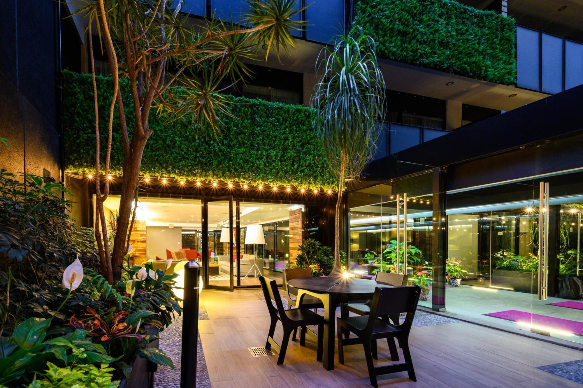 Las Suites Campos Eliseos Mexico City Exteriör bild